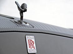 Rolls-Royce засматривается на углеволокно