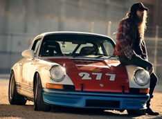 История самого необычного фаната Porsche