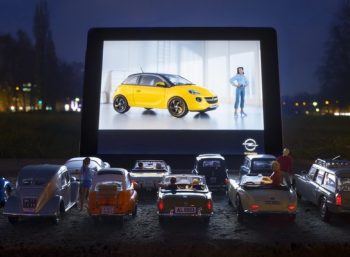 Opel анонсирует обновление Adam креативным фотосетом
