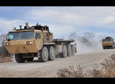 Американские армейские грузовики - почти Оптимусы Праймы