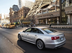 Система Audi Connect умеет взаимодействовать со светофорами