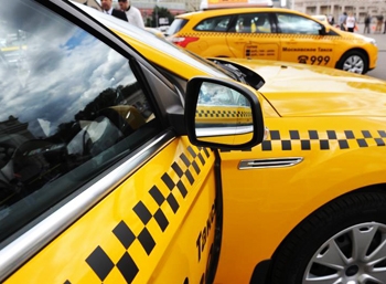 Стоянки для легального такси появятся возле каждой станции метро