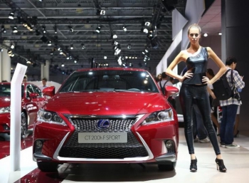 Lexus провел российскую премьеру трех новых моделей