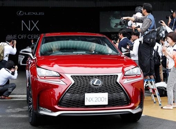 Lexus NX отберет корону первенства у RX