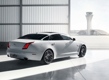 Jaguar обещает смелый дизайн для своих новых моделей