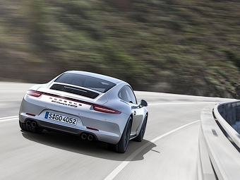В Porsche опровергли выпуск двух новых гибридов