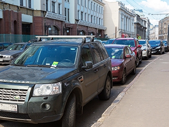 Жителей центра Москвы предложили избавить от оплаты парковки