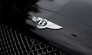 Bentley придумала название для первого кроссовера