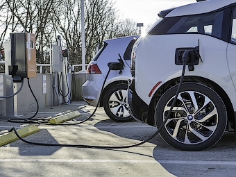 BMW и Volkswagen построят совместные электрозаправки