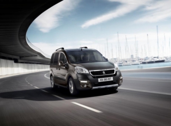 PSA Peugeot Citroen обновляет линейку коммерческого транспорта