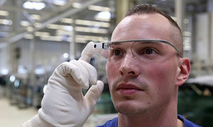 Volkswagen начал использовать виртуальные очки для производства автомобилей