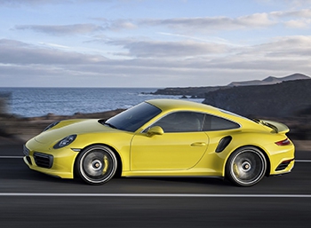 Компания Porsche представила обновленную версию 911 Turbo
