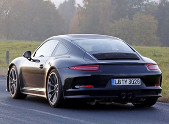 Топ-менеджер Porsche назвал дату дебюта «юбилейного» 911-го