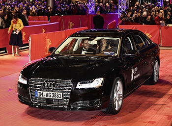 Audi A8 превратили в беспилотное VIP-такси
