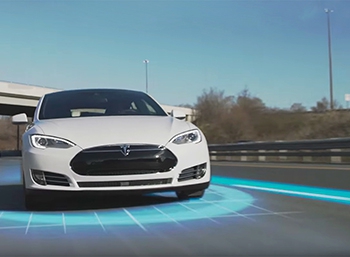 Автопилот на Tesla уже наездил 160 млн километров