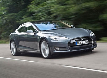 Tesla начала удешевление Model S