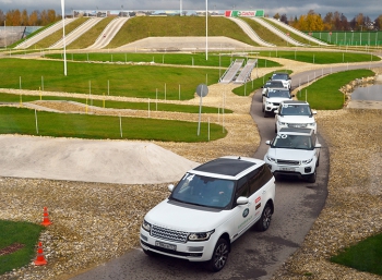Land Rover отметил 15-летие в России