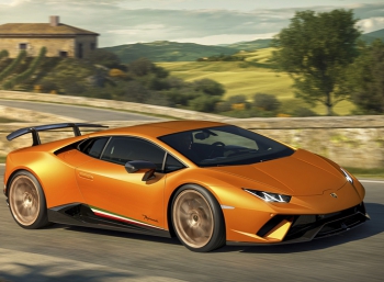 Lamborghini показывает в действии нового короля Нюрбургринга