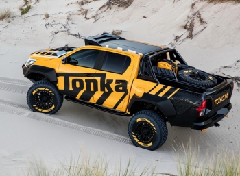 Король песочницы: Toyota Hilux Tonka Concept 