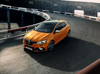 Renault срывает маску с нового Megane RS