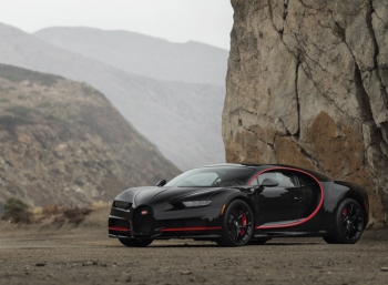 У этого Bugatti Chiron есть привкус "Бэтмобиля"