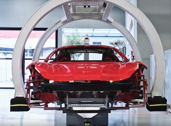 Как строится трудовой процесс на заводе Ferrari