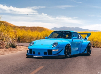 Голубой Porsche 911: идеальное творение RWB 
