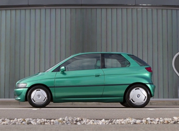 BMW E1 доказывает, что в 90-х электрокары были круче