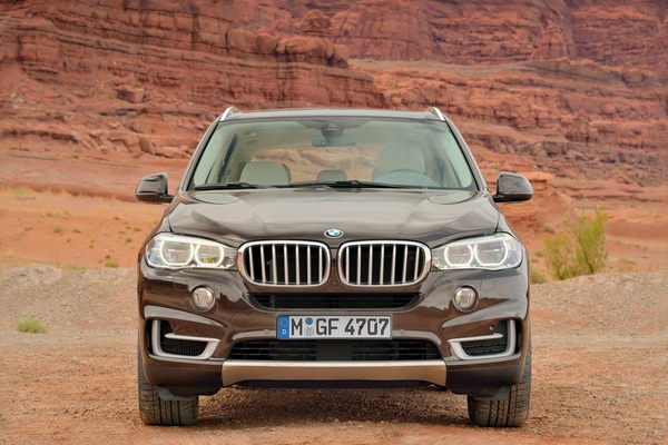 Смотреть В интернете рассекретили новый BMW X5 видео Смотреть В интернете рассекретили новый BMW X5 видео