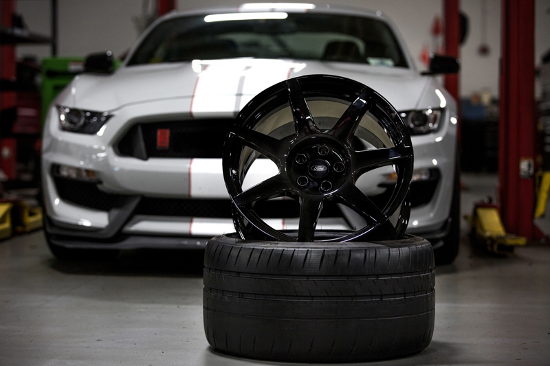 Shelby GT350R получит первые серийные углеволоконные диски