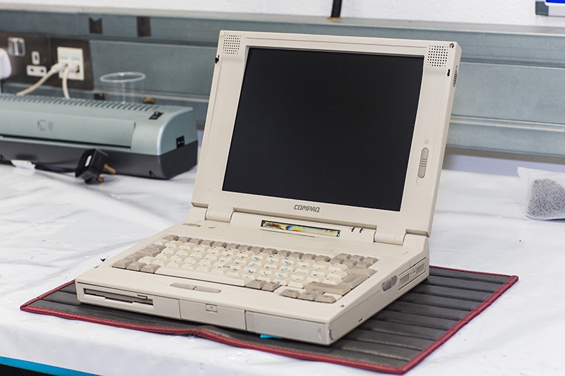 Античный ноутбук является единственным ключом к одному из величайших суперкаров