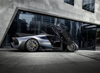 Король прибыл: Mercedes-AMG демонстрирует 1000-сильный Project One 