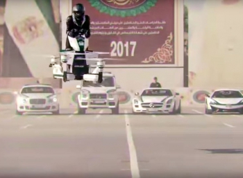 Забудьте про Bugatti: дубайская полиция приобрела себе летающий мотоцикл